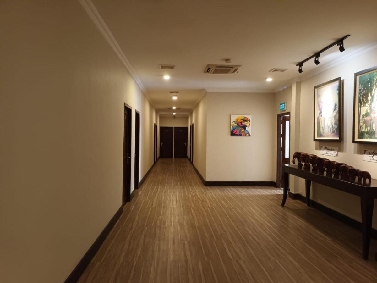 Seasons Riverside Hotel Viêng Chăn Ngoại thất bức ảnh