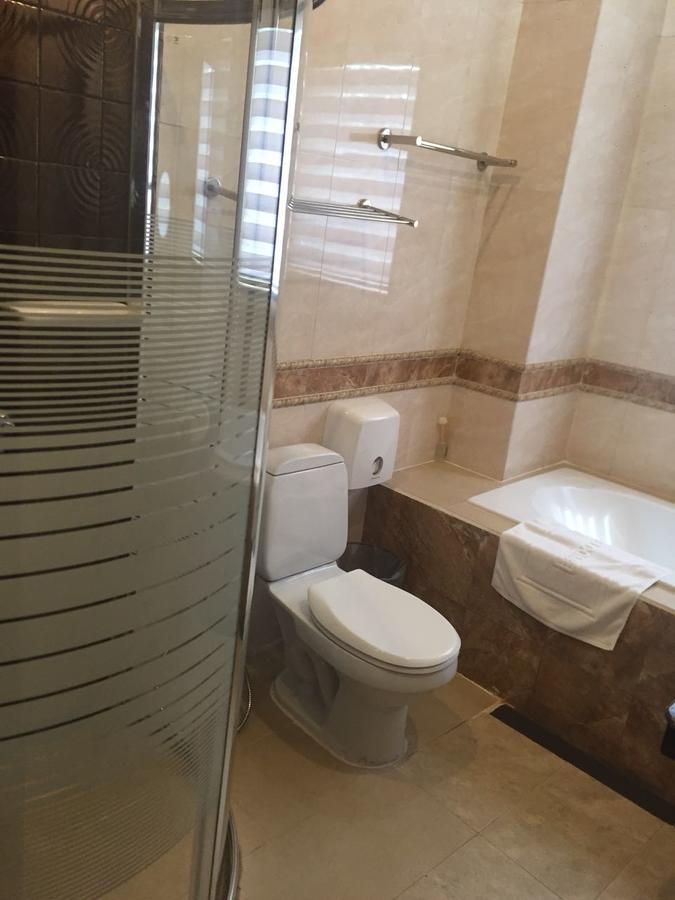 Seasons Riverside Hotel Viêng Chăn Ngoại thất bức ảnh