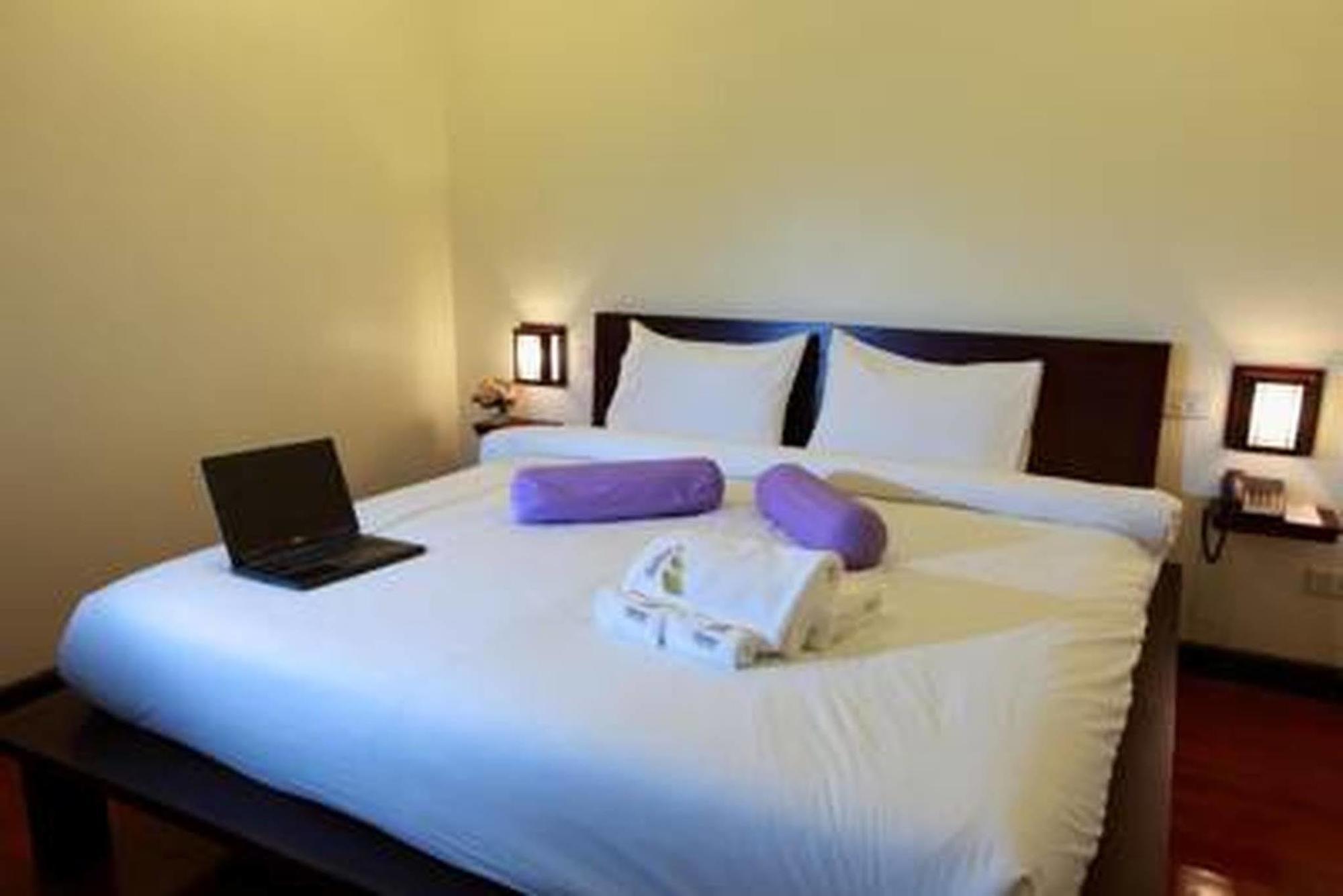 Seasons Riverside Hotel Viêng Chăn Ngoại thất bức ảnh